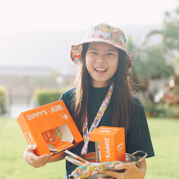 Zip Min® Pool Party bucket hat – Zippy's Restaurants